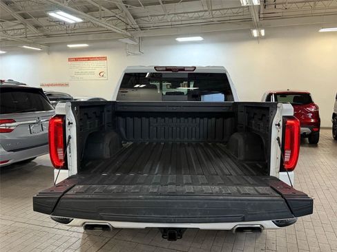 Used 2023 GMC Sierra 1500 Denali w/ Denali Reserve Package AWD/4WD image 16
