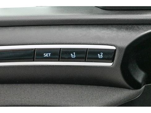 Used 2023 Hyundai Tucson Limited image 32