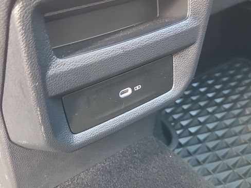 Certified 2025 Volkswagen Taos SEL image 16