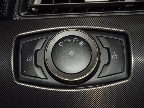 Used 2022 Ford Mustang Shelby GT500 w/ Technology Package image 38