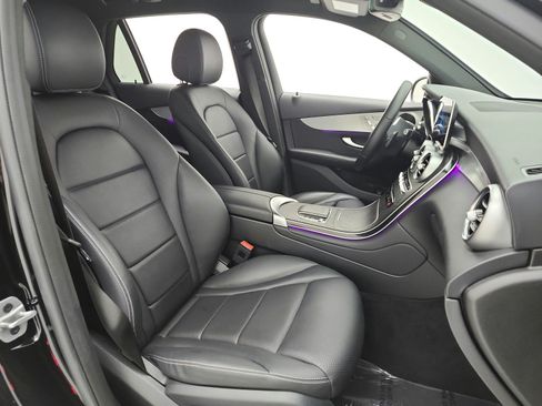 Used 2022 Mercedes-Benz GLC 300 image 19