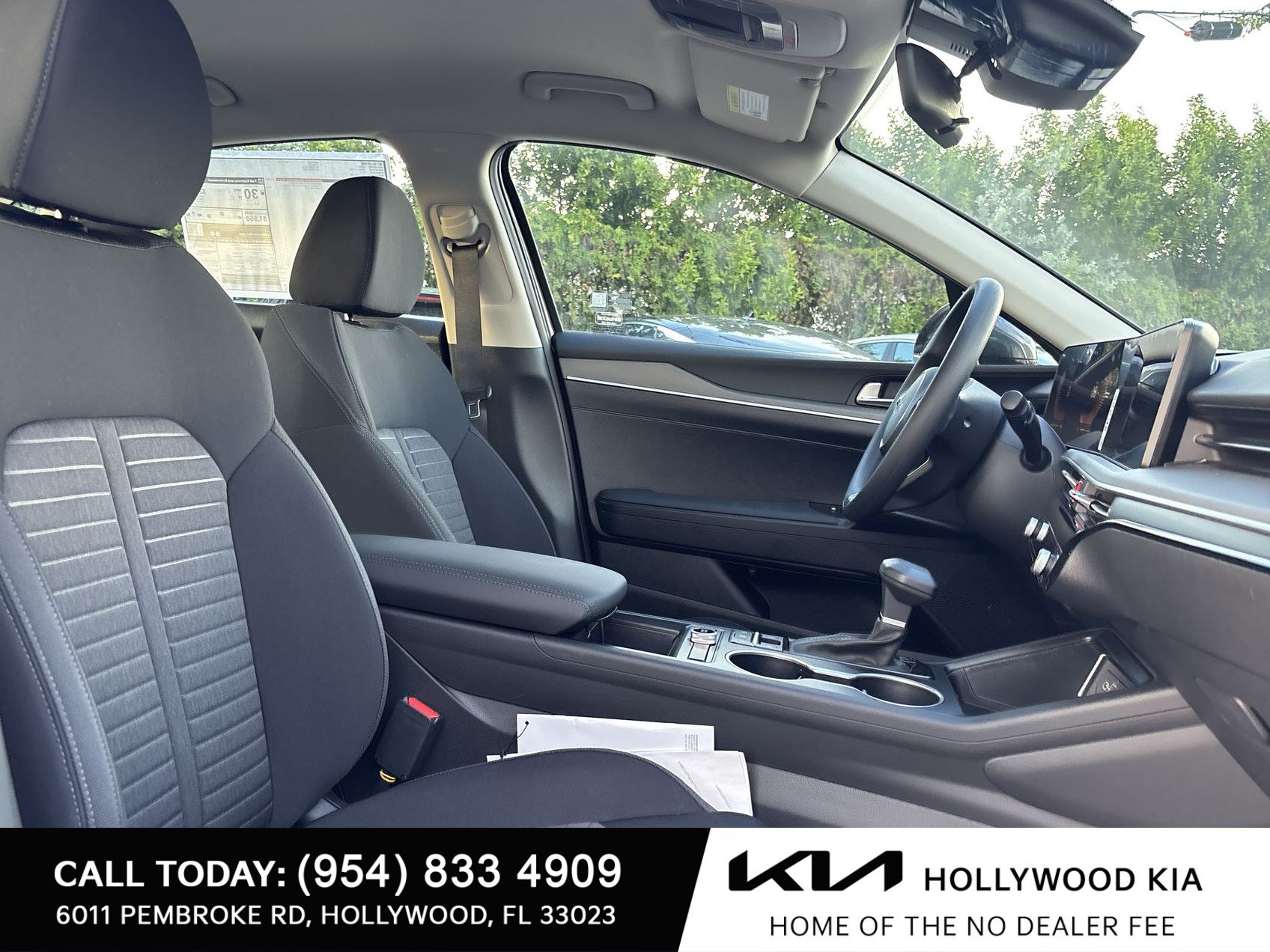 New 2027 Kia K5 LXS FWD image 23