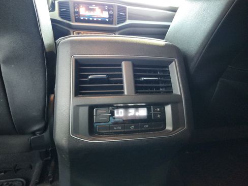 Used 2018 Volkswagen Atlas SE FWD image 20