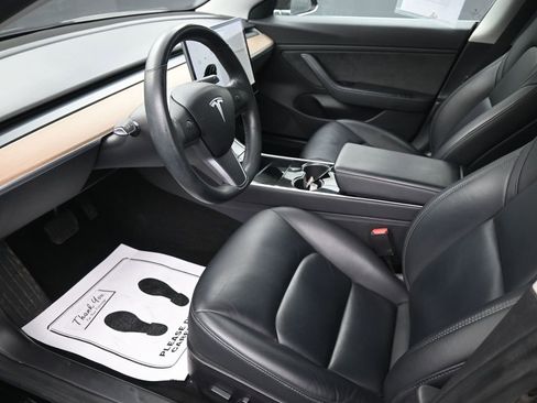 Used 2018 Tesla Model 3 Mid Range image 23