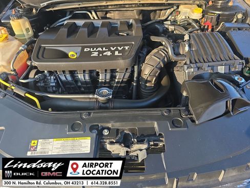 Used 2013 Chrysler 200 Touring image 27