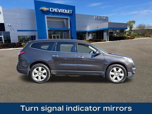 Used 2017 Chevrolet Traverse LT w/ Style and Technology Package AWD/4WD image 27