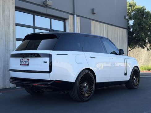 Used 2023 Land Rover Range Rover Autobiography AWD/4WD image 14