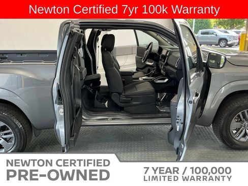 Used 2025 Nissan Frontier SV RWD image 19