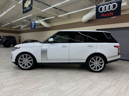 Used 2018 Land Rover Range Rover Supercharged image 9