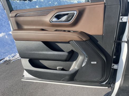 Used 2022 Chevrolet Suburban High Country w/ Max Trailering Package image 16