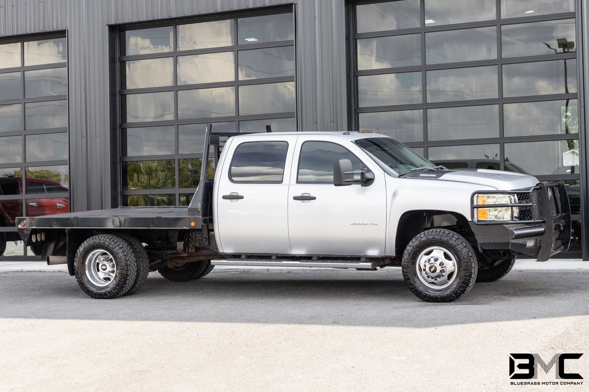 Used 2013 Chevrolet Silverado 3500 LT w/ Interior Plus Package AWD/4WD image 8