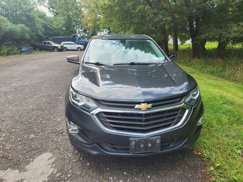 Used 2019 Chevrolet Equinox LS w/ LS Convenience Package image 11