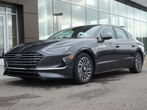 Used 2023 Hyundai Sonata SEL FWD image 1
