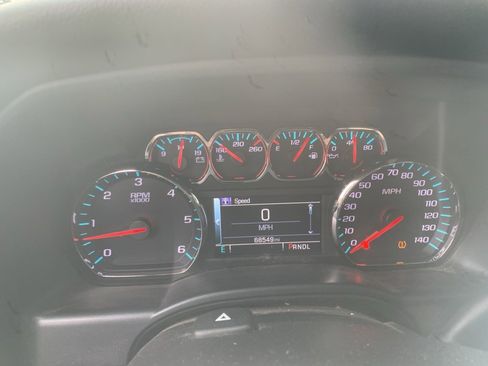 Used 2018 Chevrolet Silverado 1500 LT w/ All Star Edition image 17