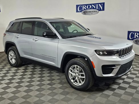 New 2026 Jeep Grand Cherokee Laredo AWD/4WD image 7