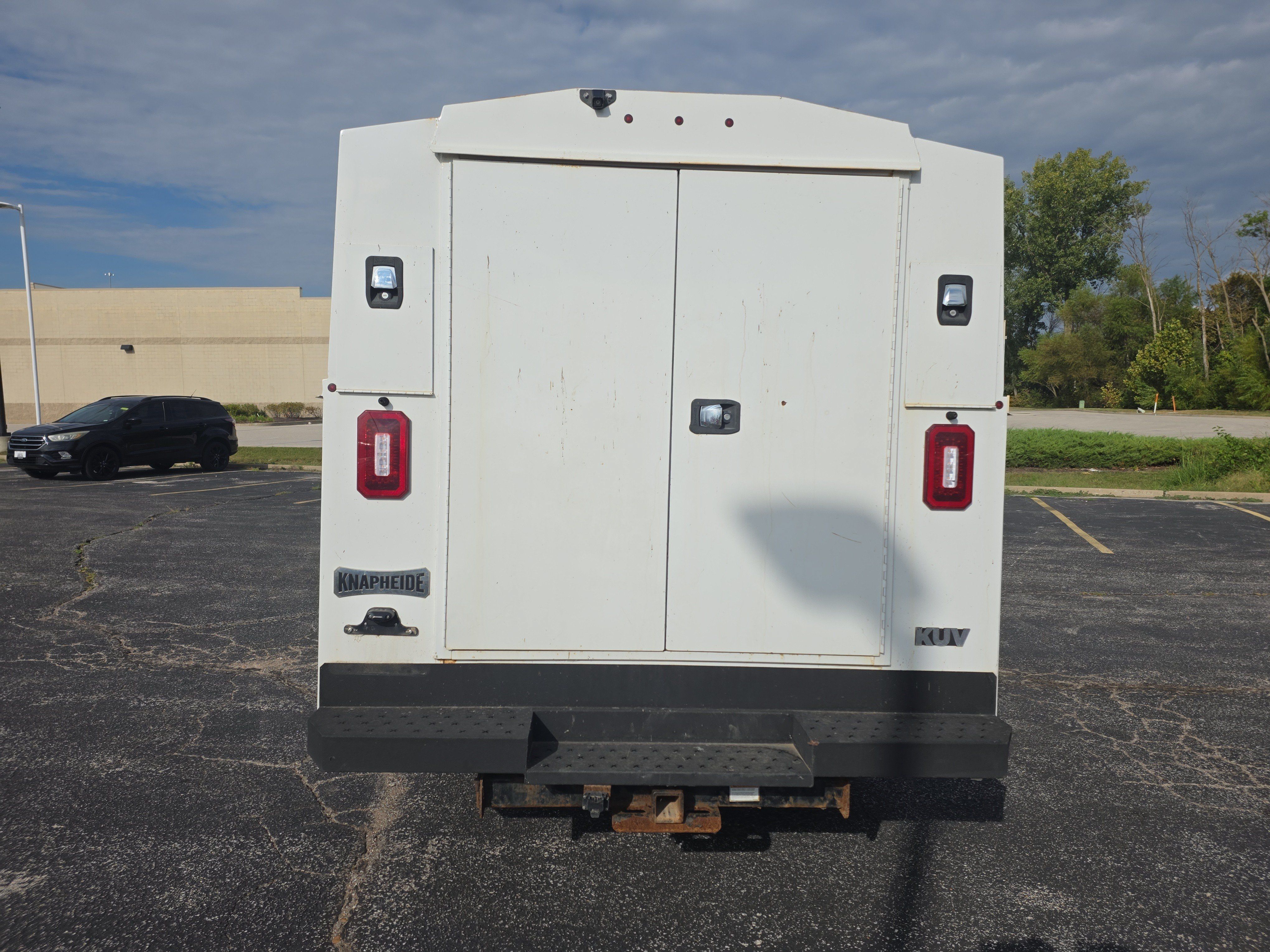 Used 2019 Chevrolet Express 3500 w/ Power Convenience Package RWD image 5