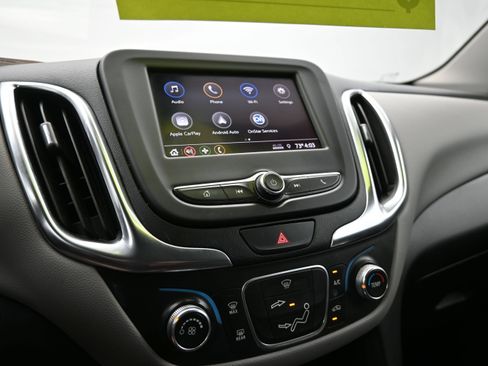 Used 2021 Chevrolet Equinox LS w/ LS Convenience Package FWD image 15