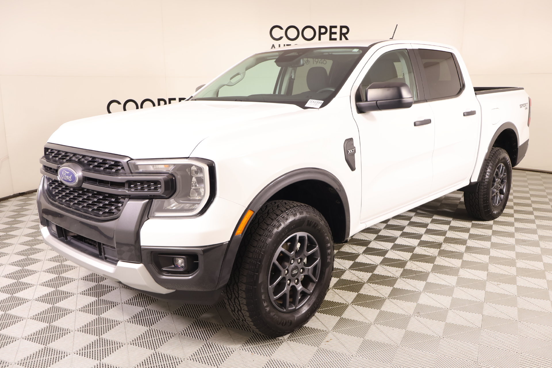 Used 2024 Ford Ranger XLT w/ Advanced Towing Package AWD/4WD image 11