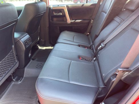 Used 2022 Toyota 4Runner Limited RWD image 12