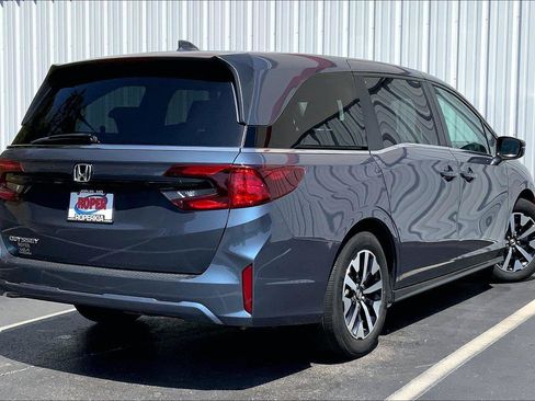 Used 2025 Honda Odyssey EX-L image 11