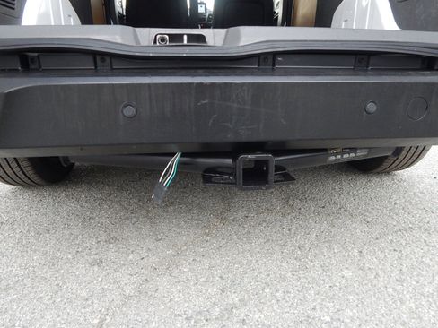 Used 2020 Ford Transit Connect XL image 13