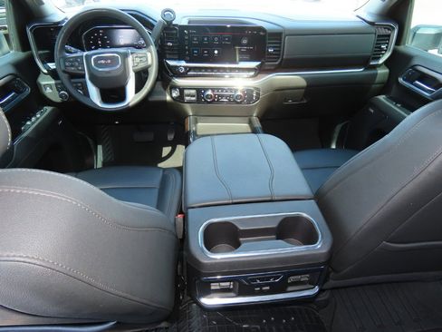 Used 2025 GMC Sierra 2500 SLT w/ SLT Convenience Package image 23