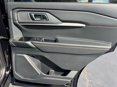 New 2025 Ford Explorer ST-Line w/ Premium Package image 32