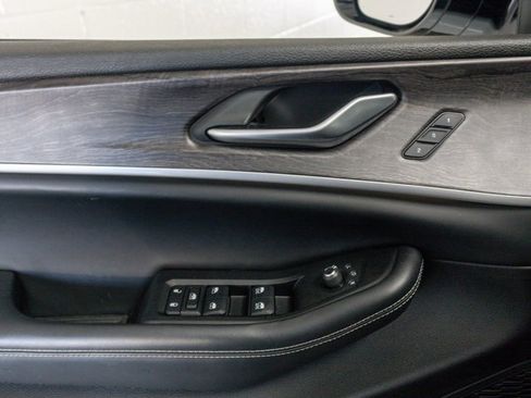 Certified 2023 Jeep Grand Cherokee L Limited image 11