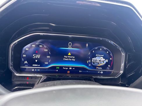 Used 2024 Chevrolet Silverado 2500 LT w/ Convenience Package image 21