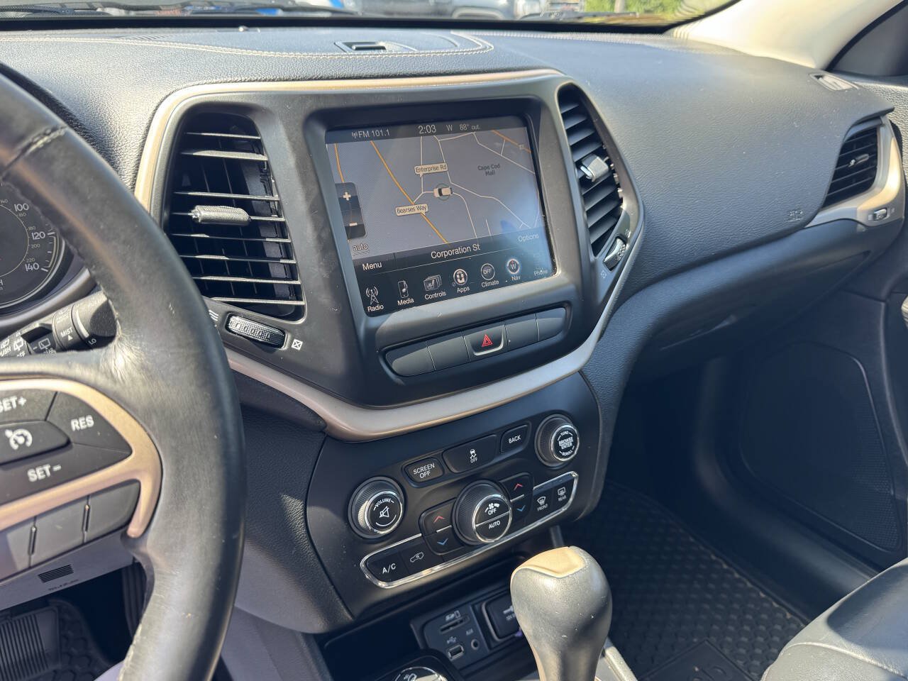 Used 2014 Jeep Cherokee Limited AWD/4WD image 24