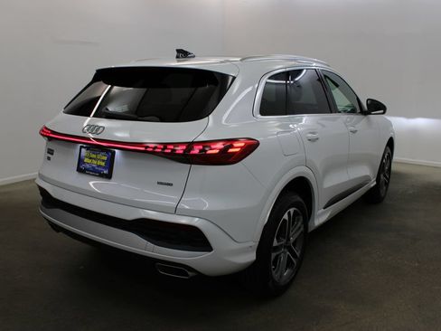 New 2026 Audi Q5 Premium AWD/4WD image 5