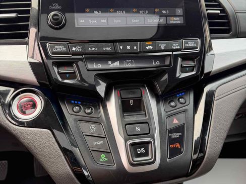 Used 2019 Honda Odyssey Elite image 23