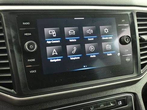 Used 2021 Volkswagen Atlas SE w/ Towing Package image 11