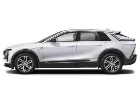 Certified 2024 Cadillac Lyriq Luxury RWD image 3
