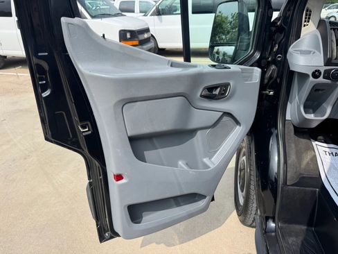 Used 2018 Ford Transit 350 XL RWD image 21