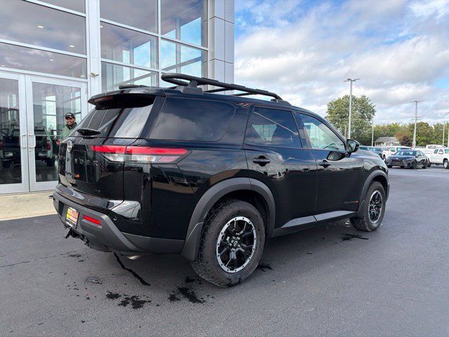 Used 2025 Nissan Pathfinder Rock Creek AWD/4WD image 7