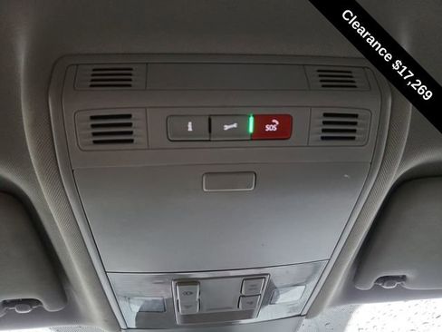 Used 2024 Volkswagen Taos SE image 41