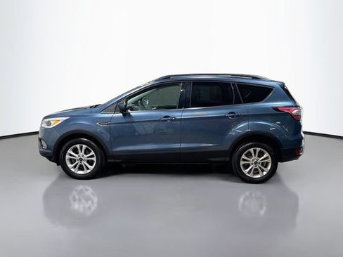 Used 2018 Ford Escape SE FWD image 9