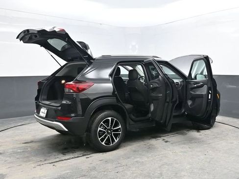 Used 2025 Chevrolet TrailBlazer LT w/ Driver Confidence Package image 36