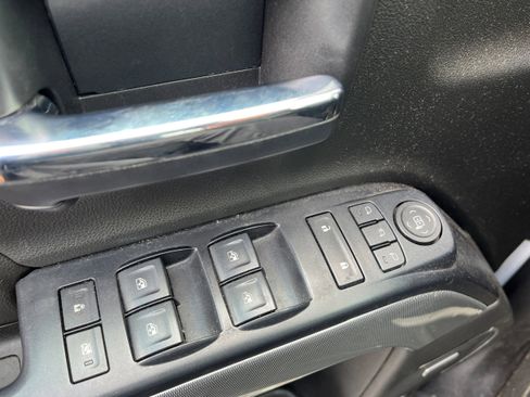 Used 2018 Chevrolet Silverado 1500 LTZ Z71 w/ Redline Edition image 27