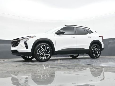 New 2026 Chevrolet Trax RS w/ Sunroof Package FWD image 55