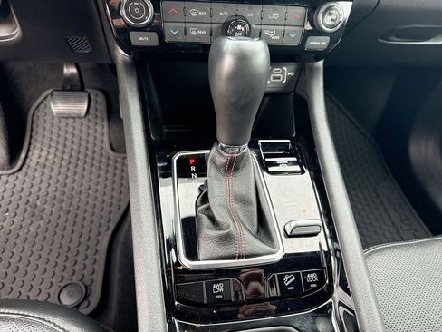 Used 2023 Jeep Compass Trailhawk w/ Trailhawk Elite Group image 17