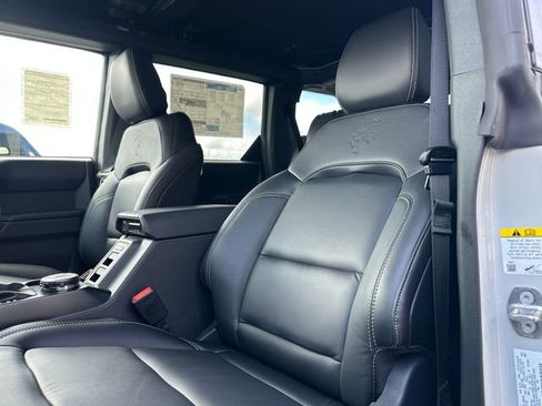 New 2026 Ford Bronco Outer Banks AWD/4WD image 10