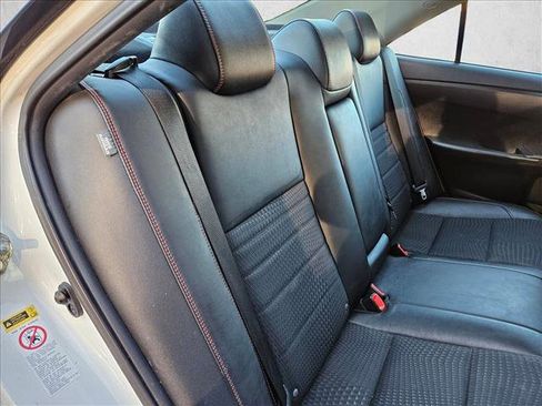 Used 2015 Toyota Camry SE image 23