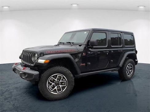 Used 2024 Jeep Wrangler Unlimited Rubicon image 2