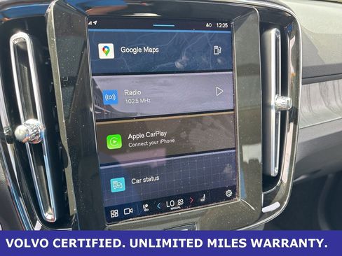Certified 2025 Volvo XC40 B5 Core image 18