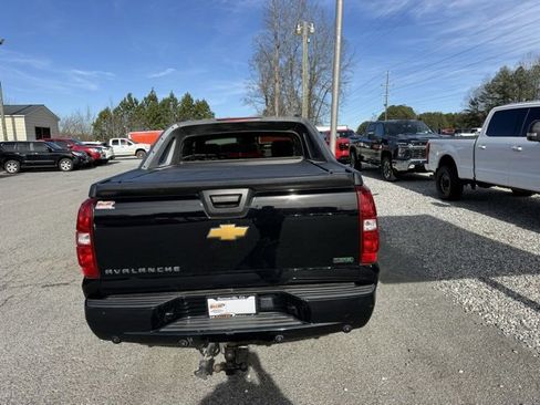 Used 2009 Chevrolet Avalanche LT w/ Luxury Package image 4