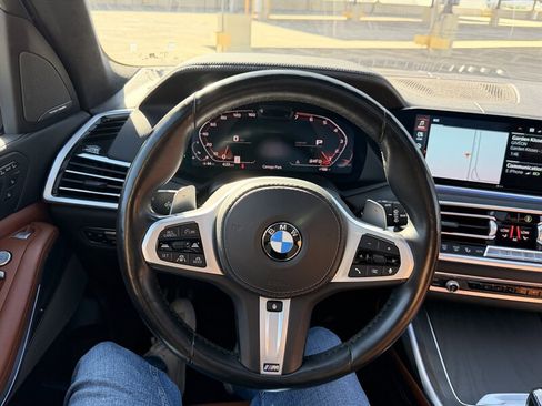 Used 2020 BMW X7 M50i w/ Dynamic Handling Package AWD/4WD image 37