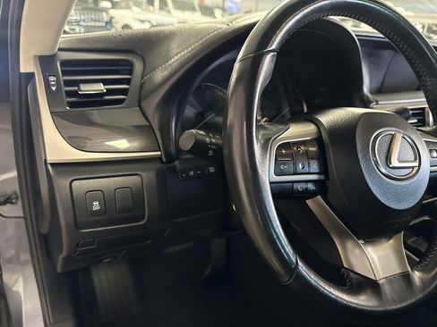 Used 2016 Lexus GS 200t RWD image 18