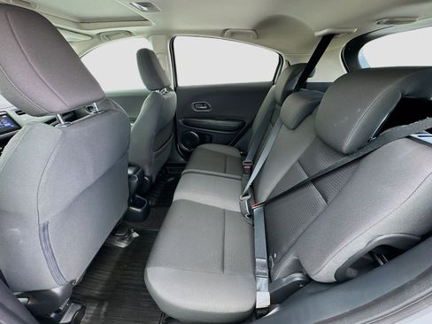 Used 2022 Honda HR-V EX image 16